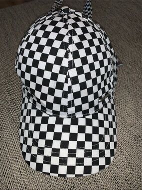 Vince Camuto black and white checkered hat cap with tie in the back